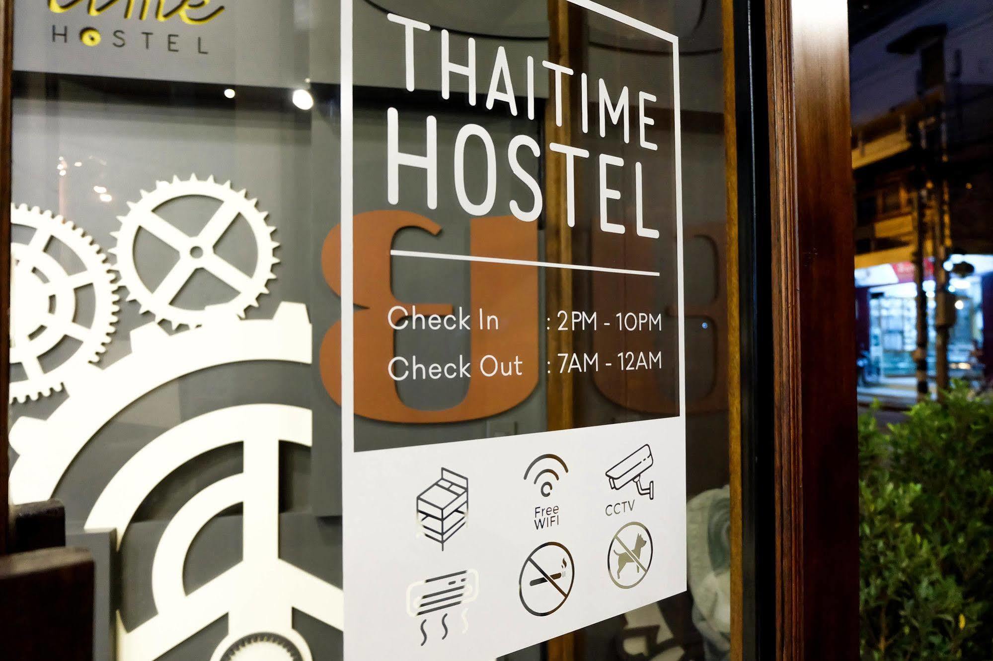 Thai Time Hostel Chiang Mai Bagian luar foto